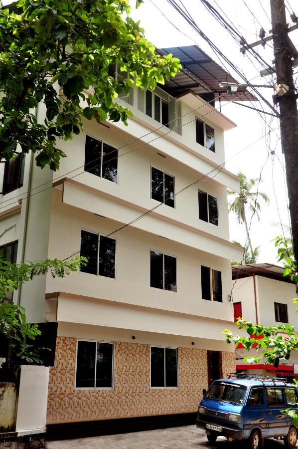 Fresh Up In Guruvayur Krishnendhu Residency Apartment Exterior foto